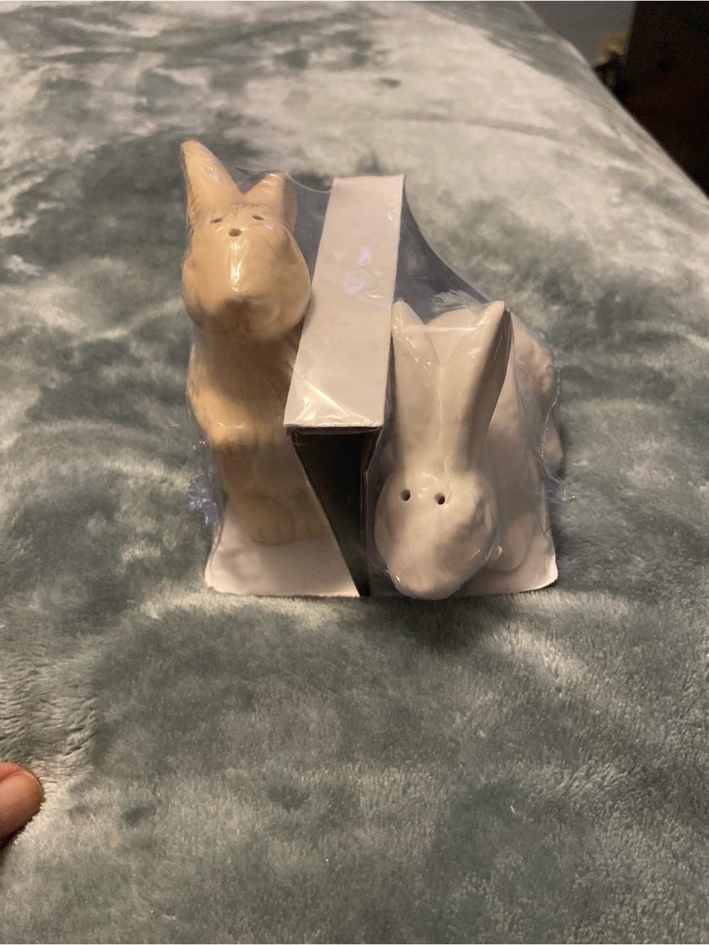 Ceramic Bunny Salt and Pepper Shaker Set - White and Cream